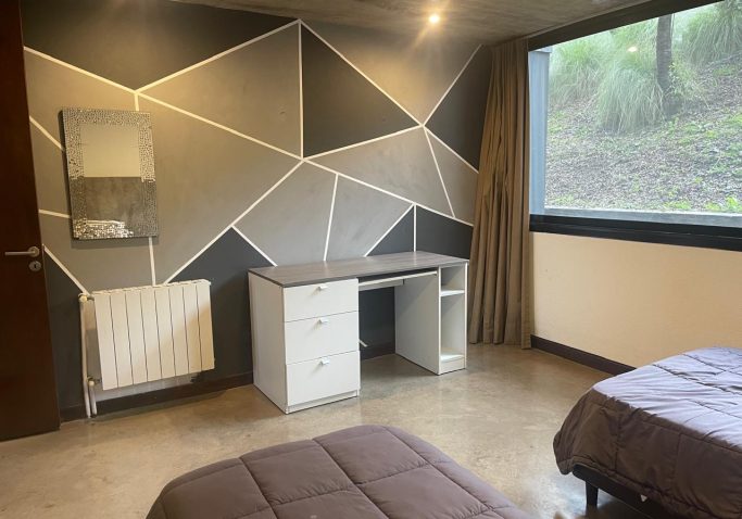 124ec7ad-dae9-4a27-bb3b-92d595301ac5