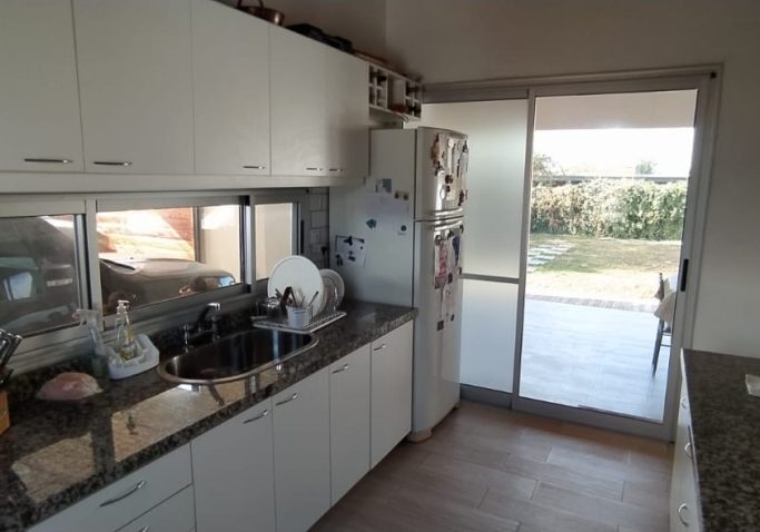 6e17ae57-782f-4952-a7ba-5ff8b9711373