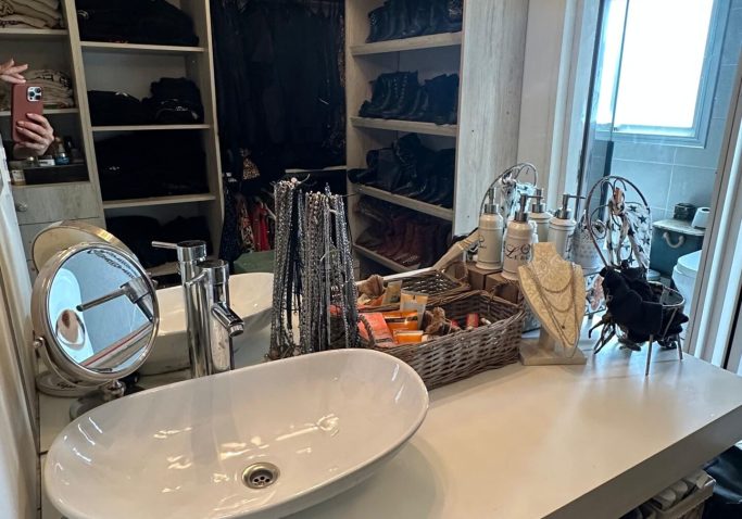 9bd49622-101c-458c-8815-a18c65277937