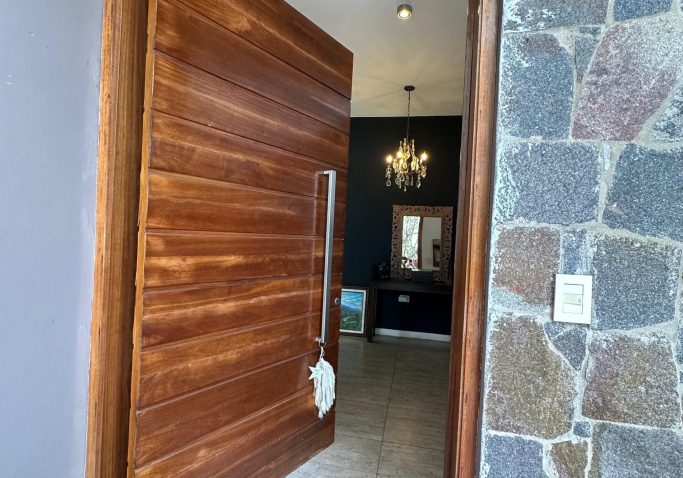 9d42162b-c7eb-4428-b873-df837f192a79