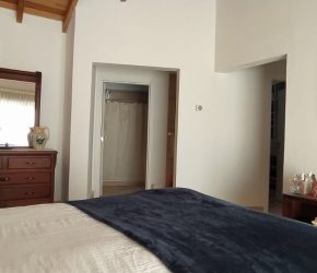 b6a7934d-6974-4b13-ae20-8de3c6620d9d