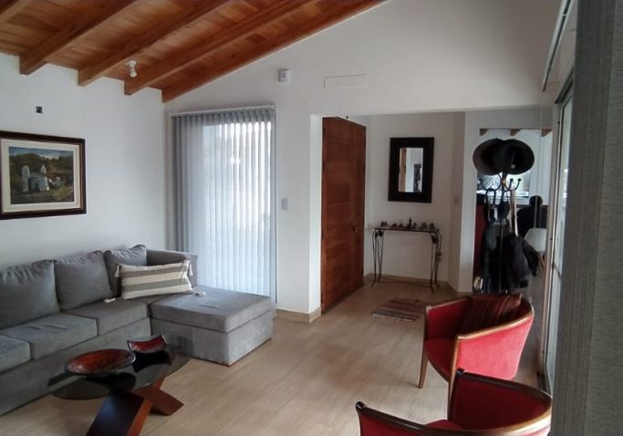 ffe50286-7c37-43ed-a9b9-815a50a6c3f2