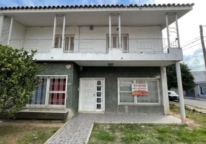 frente casa a reciclar